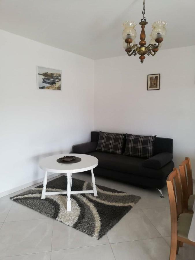 Apartments Zvonimir Privlaka  Exterior photo
